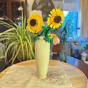 Toscany Collection Japan Ivory White Glossy Ceramic Vase 8”